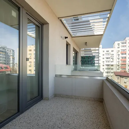 Zen 3 & 4 - Elegant In Prime Location *