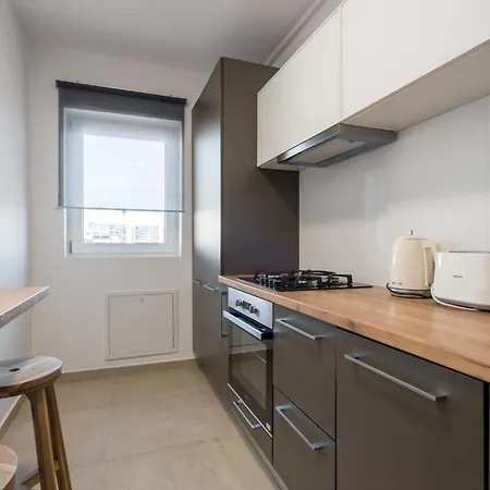 Zen 3 & 4 - Elegant In Prime Location *