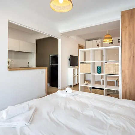 Zen 3 & 4 - Elegant In Prime Location Apartment Bucharest