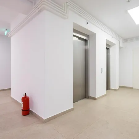 Zen 3 & 4 - Elegant In Prime Location * Bükreş