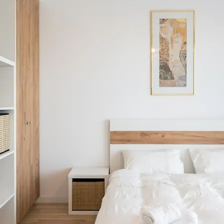 Zen 3 & 4 - Elegant In Prime Location Apartment Bucharest