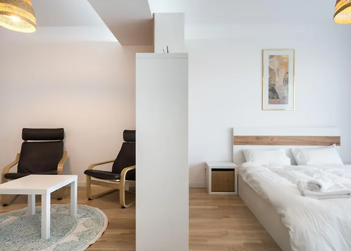 Zen 3 & 4 - Elegant In Prime Location