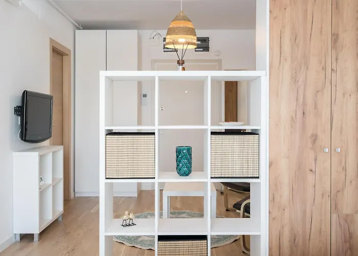 Zen 3 & 4 - Elegant In Prime Location Apartament